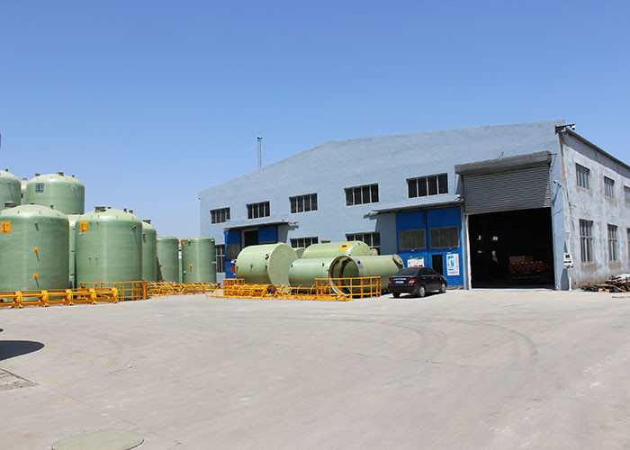 2.5m3 Green Cylindrical FRP Horizontal Tank For Water Purification