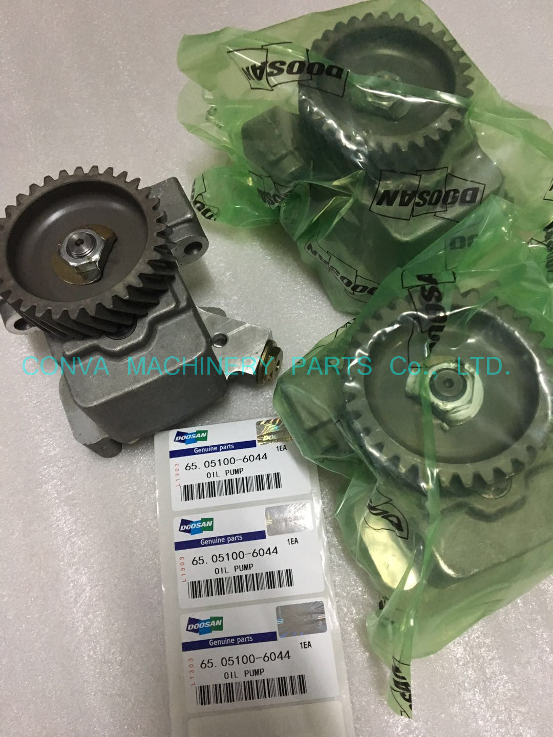 De12t Engine Automotive Oil Pump , Durable Daewoo Oil Pump 65.05100-6044