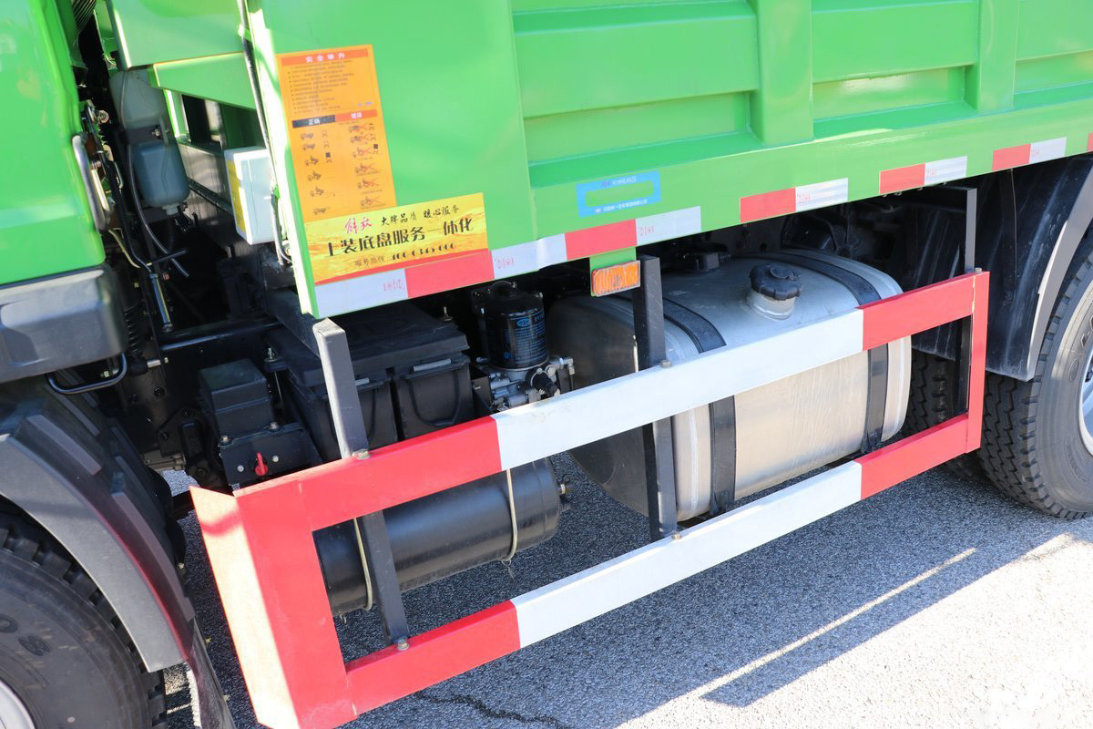 Qingdao Jiefang Dump Truck Tiger 6G 200HP 10-Speed Diesel One-Row And A Half Cab 4X2 4m