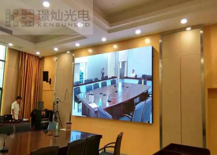 4K Meeting Room Indoor Led Displays High Resolution 1/32 Scan
