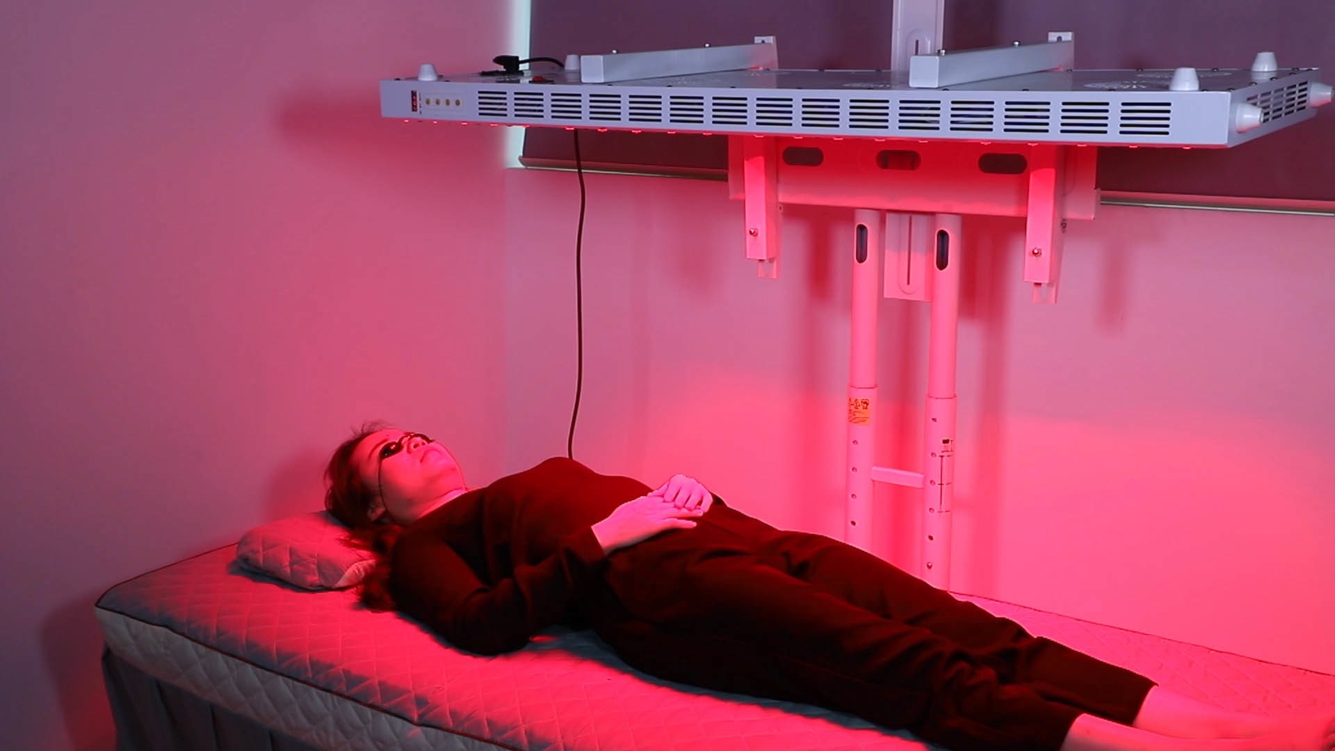 100V-240V Whole Body Red Light Therapy Bed At Home With Timer