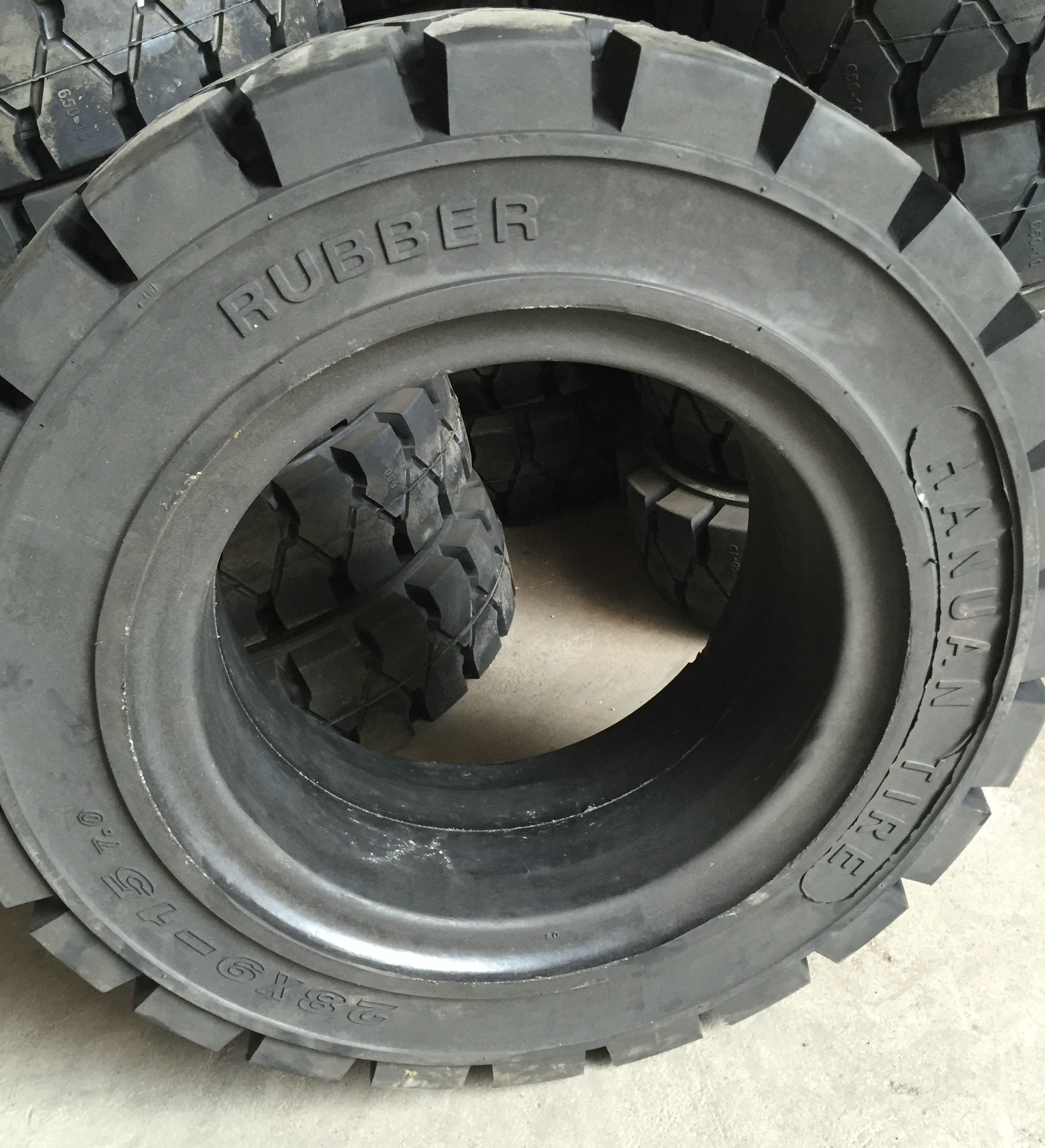 forklif tire 6.50-10, fast delivery tyret 7.00-9/4.50 solid tires for forklift 6.00-9 Non-marking forklif solid rubber t