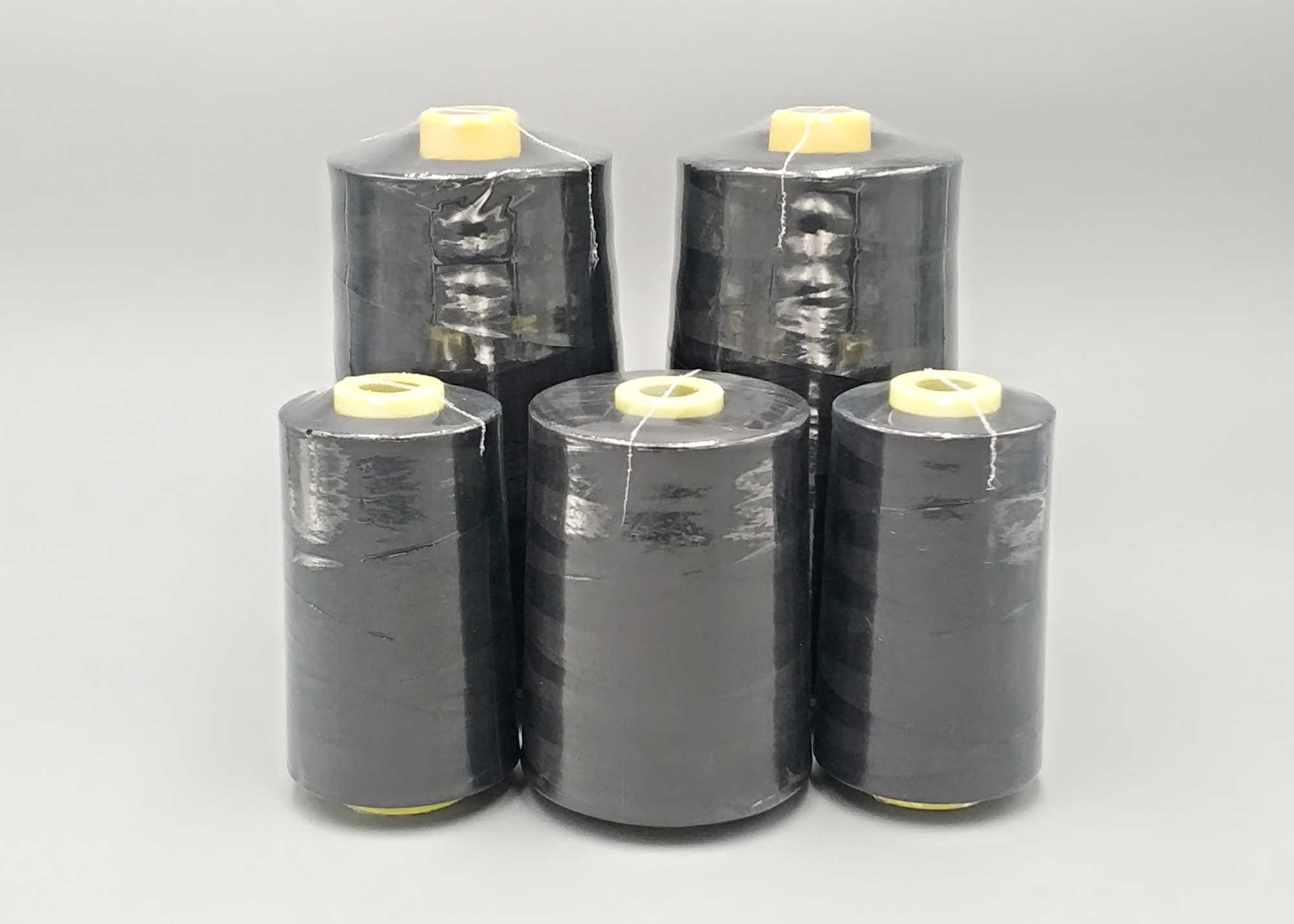 Ne 20S/2 100 Polyester Sewing Thread Colored Pattern For Weaving Jeans Coats Sweaters