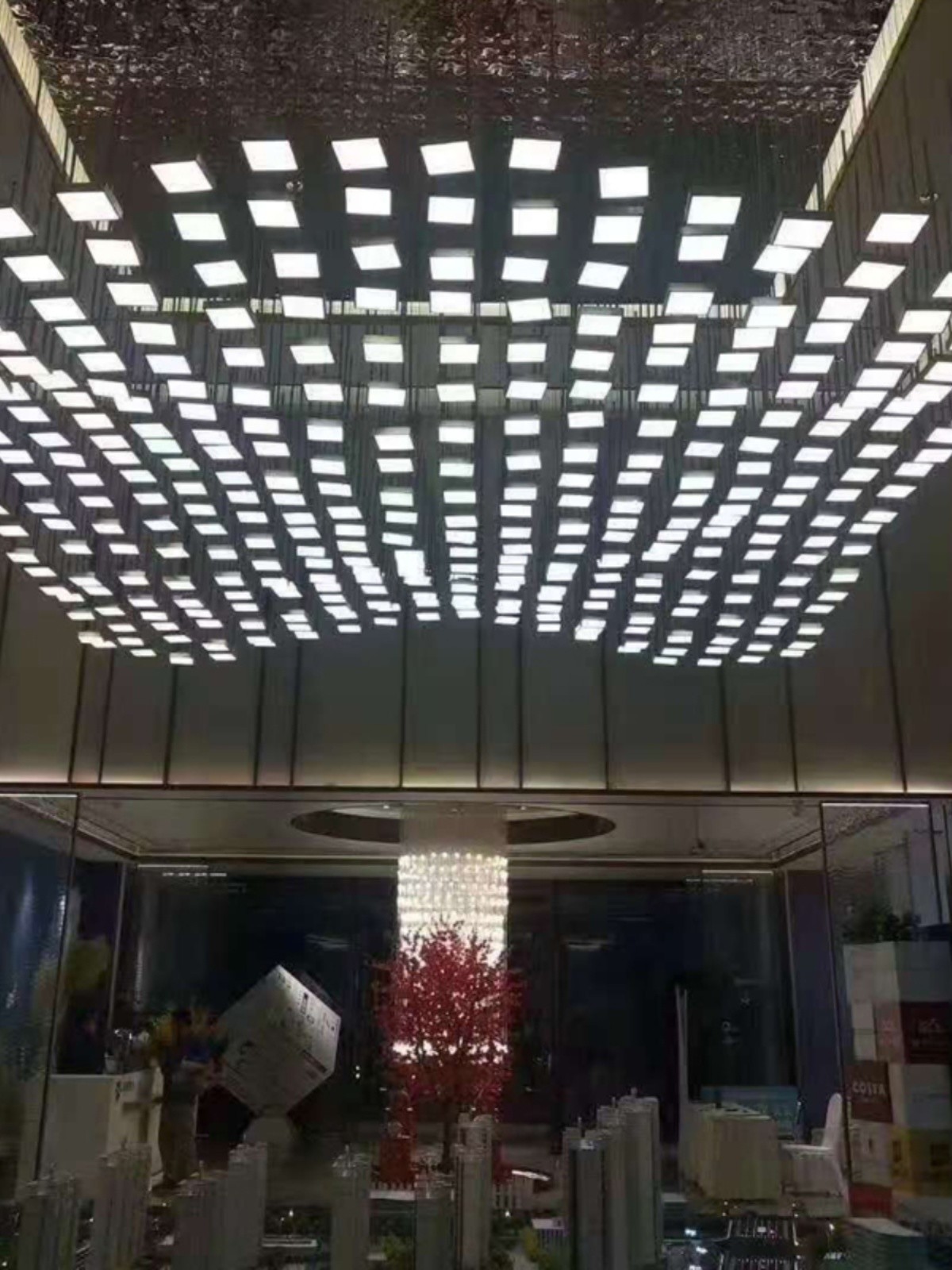 Customized Smart Elegant Extra Large Chandeliers Contemporary Wave Led Chandelier