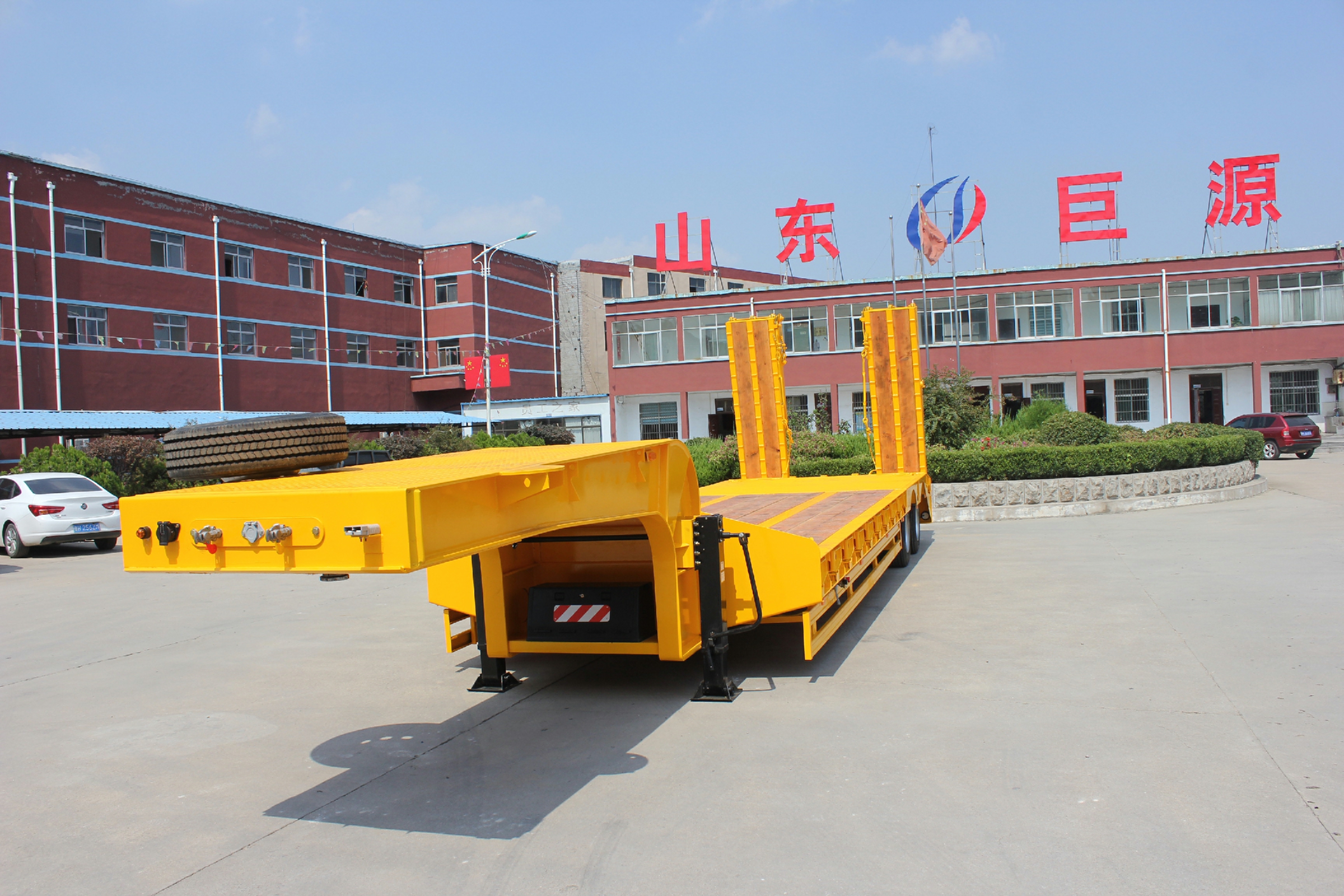 Hydraulic Multi Axle 35-100 Ton Bulk Cargo Carrier Lowboy Trailer Within Your Budget