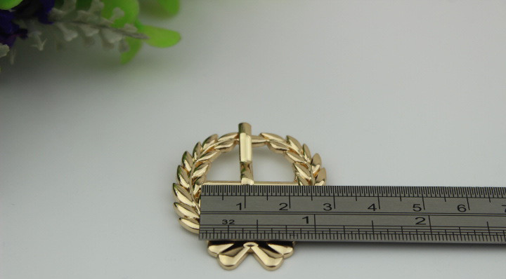 Custom hardware accessories 22 mm gold lace butterfly shape pin belt buckle for handbag clothing accessories