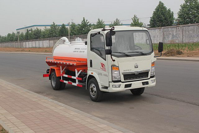 Sinotruk Garbage sewage sunction Truck 16cbm 290hp 10 wheels 6x4 Euro II