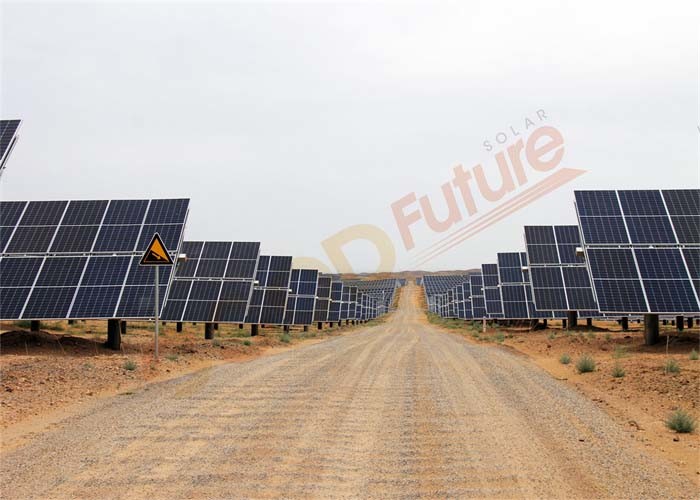 MCU Single Axis Solar Tracking System 0.2kWh 18m/S Wind Speed