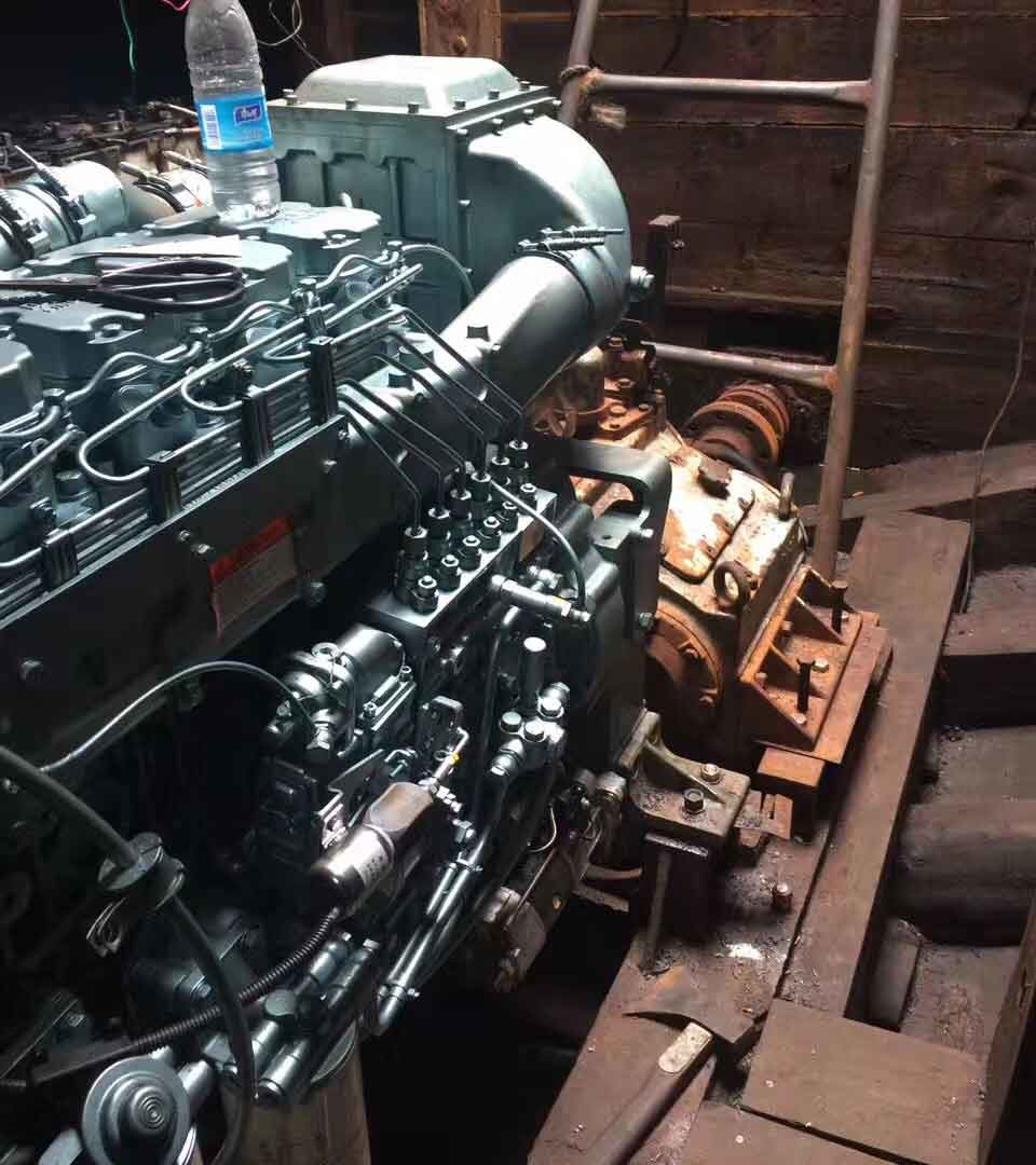 Sinotruk ship motor Steyr engine WD12.42C 301KW 2000rpm each cylinder with one head