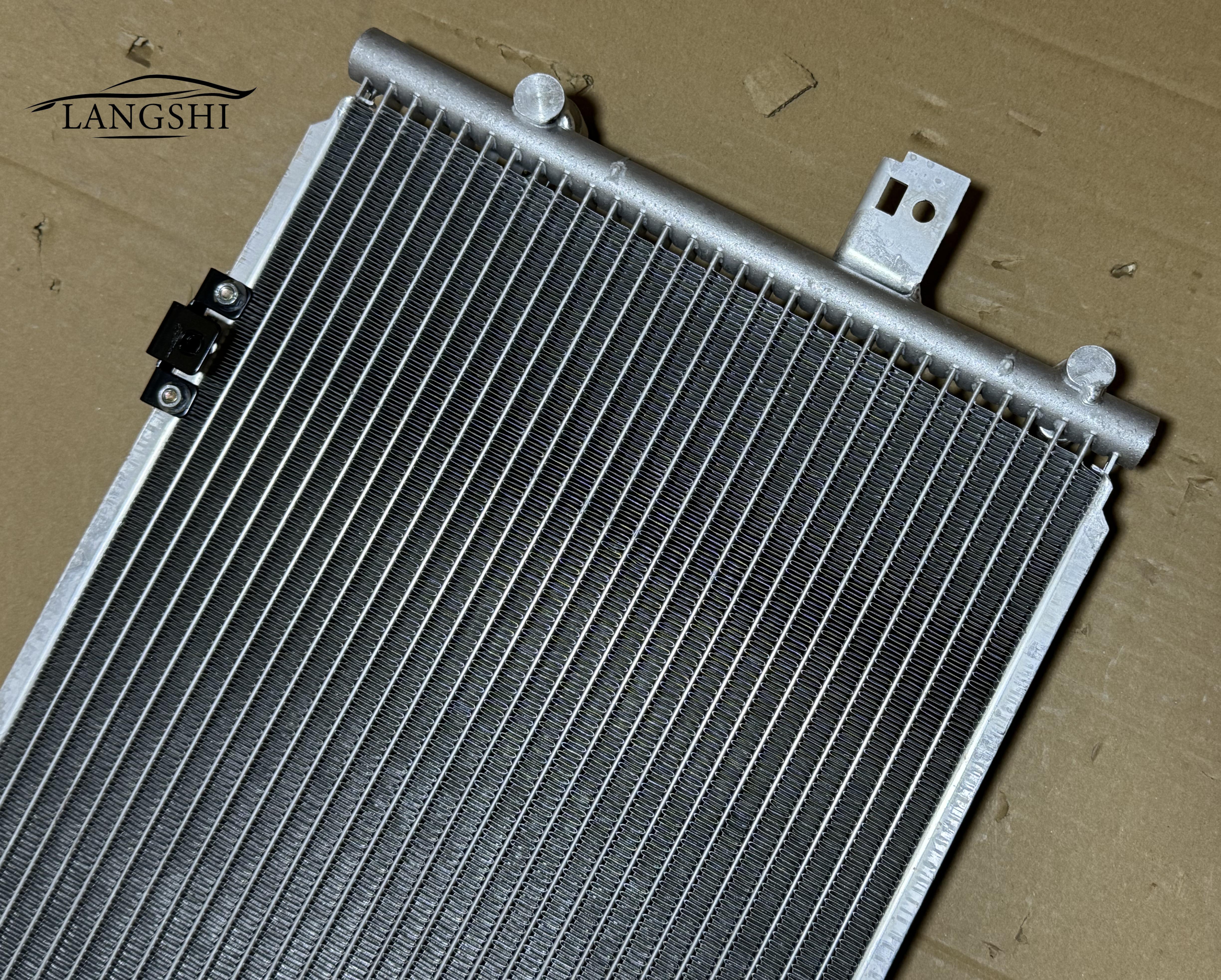 Auto Spare Parts 2.5 V6 Engine Cooling System Air Conditioning Condenser for ROEWE 750