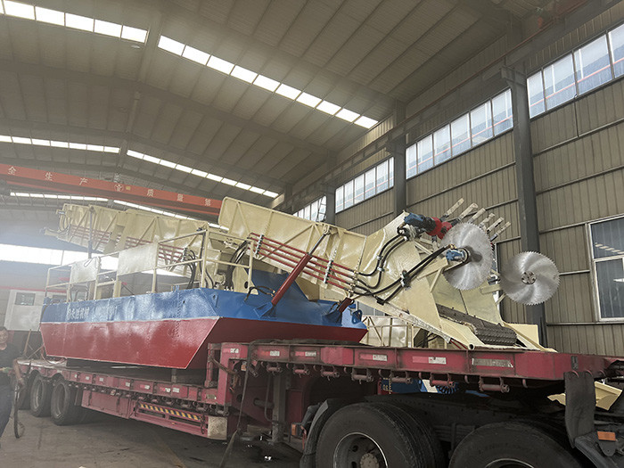 Yongsheng 10 Cubic Capacity Water Weeder Aquatic Harvester 88kw 1.6m