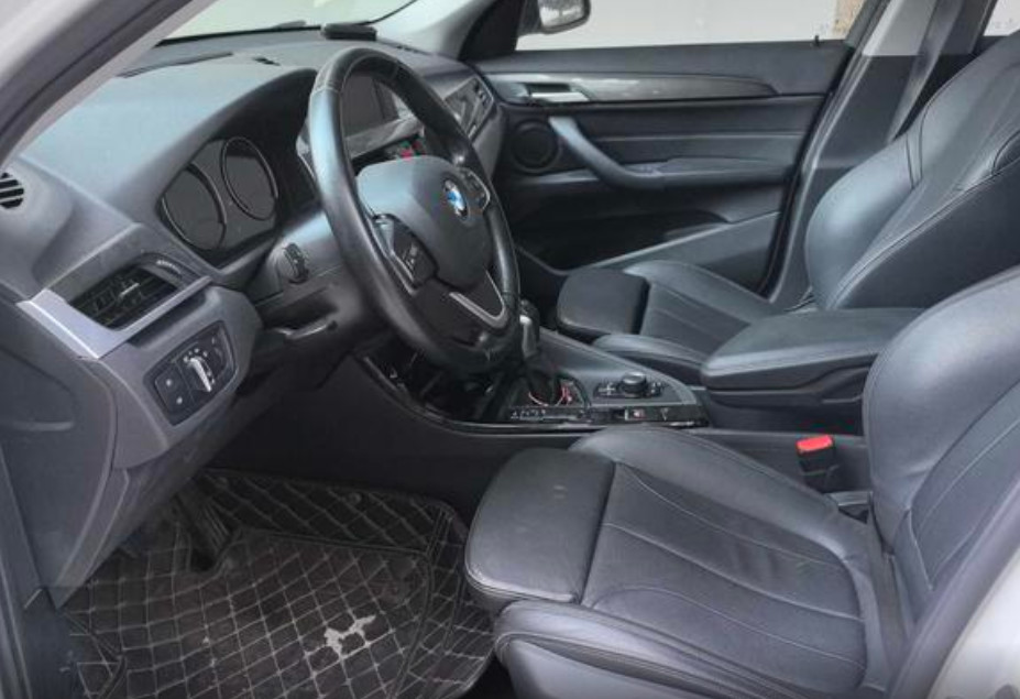 BMW X1 2019 SDrive18Li Fashion Model Brilliance BMW Compact SUV Gasoline 1.5T 136HP L3 6-speed Manual