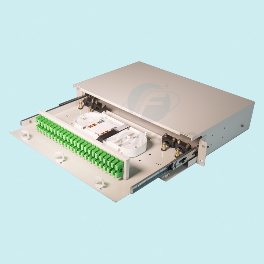 ODF 1U 24 Ports 19'' Fiber Optic Patch Panel With SC APC UPC Adapters Pigtails
