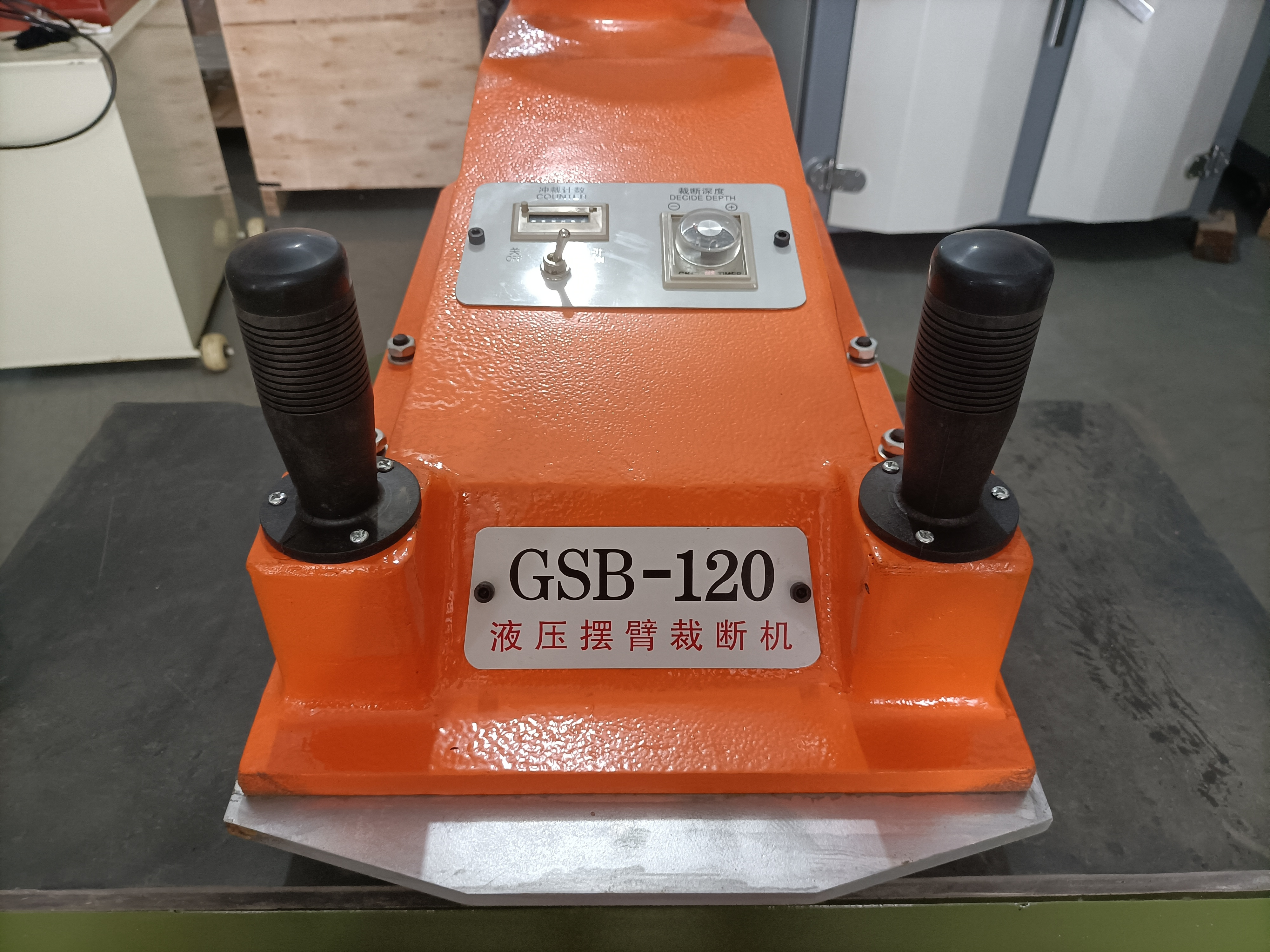 12T Artificial Leather Die Press Machine High Accuracy With Materials And Components