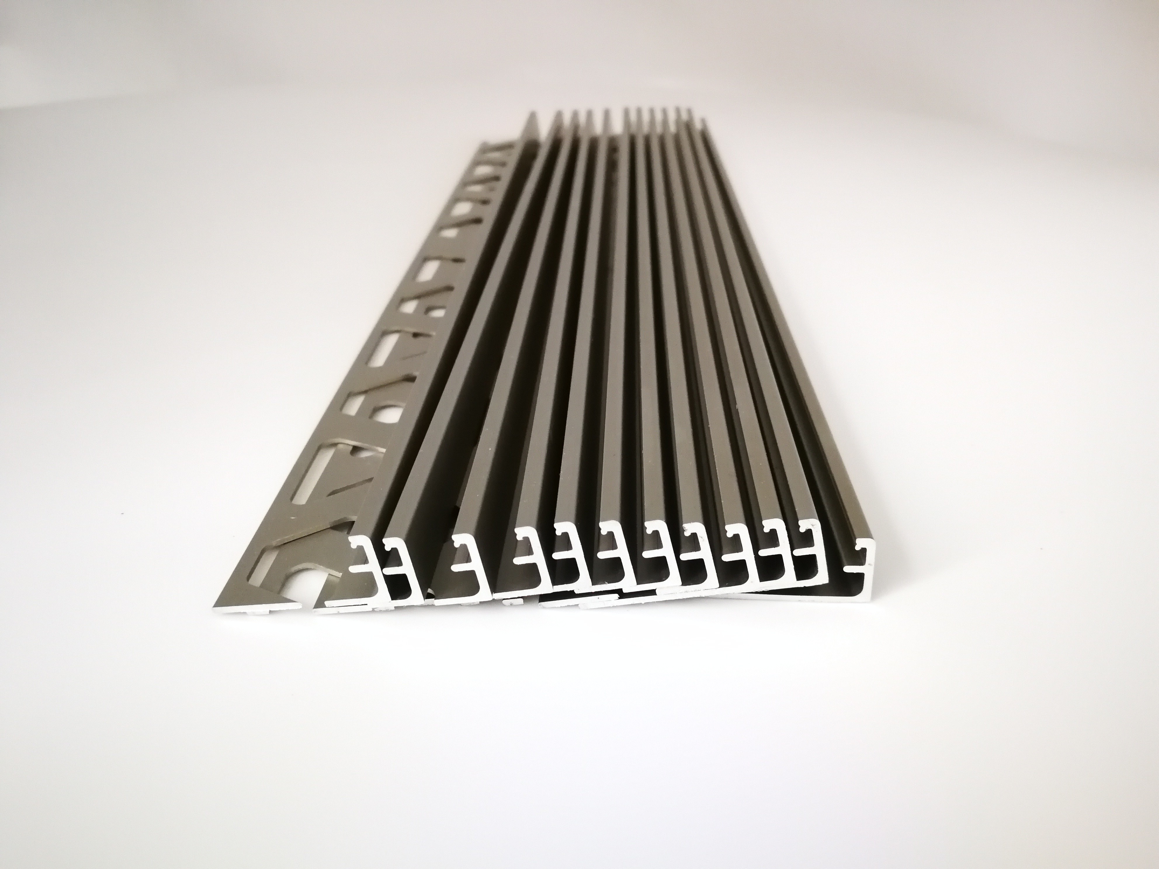 Anodized Nickel Aluminum L Trim 25mm Tile Trim For Hotel