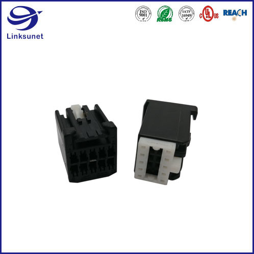 AIT - II Female 100 MOhms 14V Crimp Connector For Automotive Wire Harness