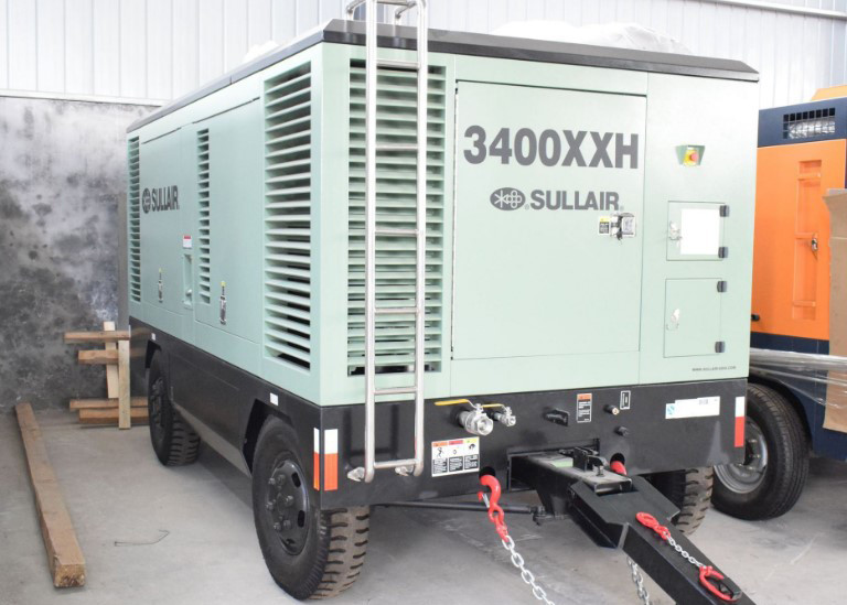 Diesel Air Compressor for Drilling Rig / Borewell Drilling Machine Air Compressor
