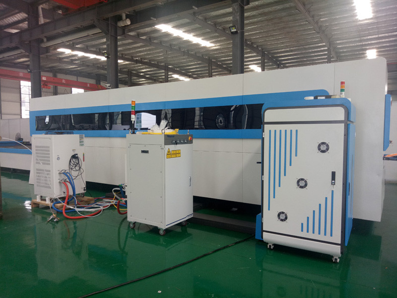 Table CNC Fiber Laser Cutting Machine 3015 3000W 60mm