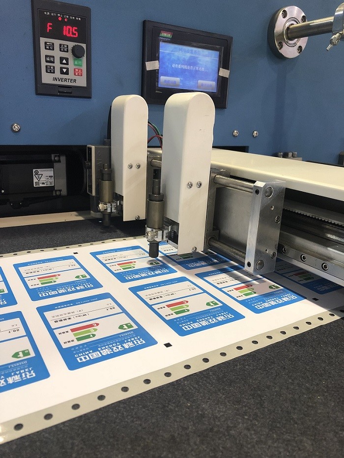 Vinyl Sticker Roll To Roll Label Printing Machine Automatic Contour Cutting