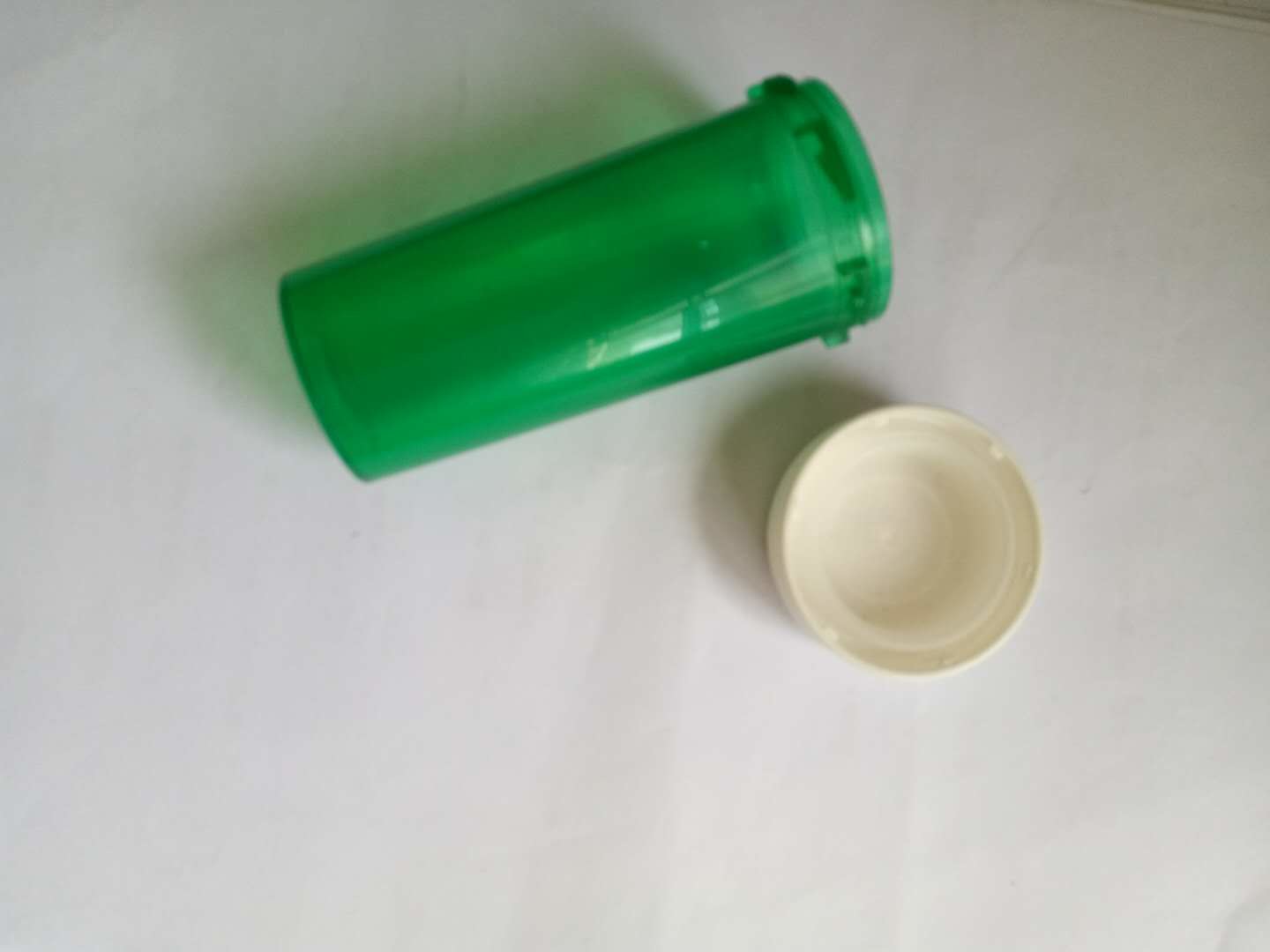 Food Grade PP Child Resistant Vials , 06 DR Amber Child Proof Medicine Bottles