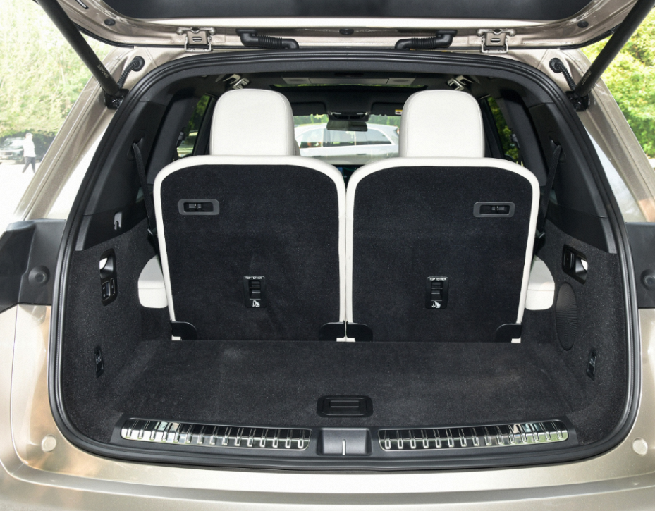 Energy Electric Vehicle All Size SUV Ideal L7 L8 L9 with Left Steering Wheel