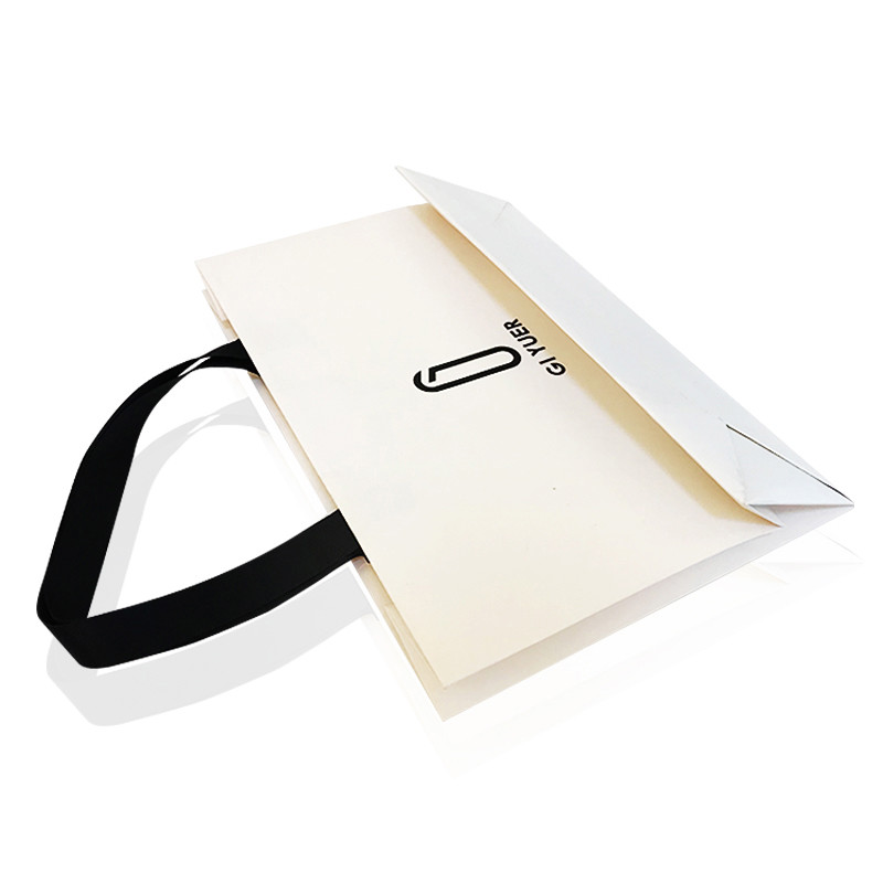 OEM ODM White Glossy Gift Bags