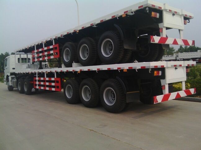 New Flat Bed Deck Semi Trailer For Container 25 - 40T CImc Heavy Truck Transportation