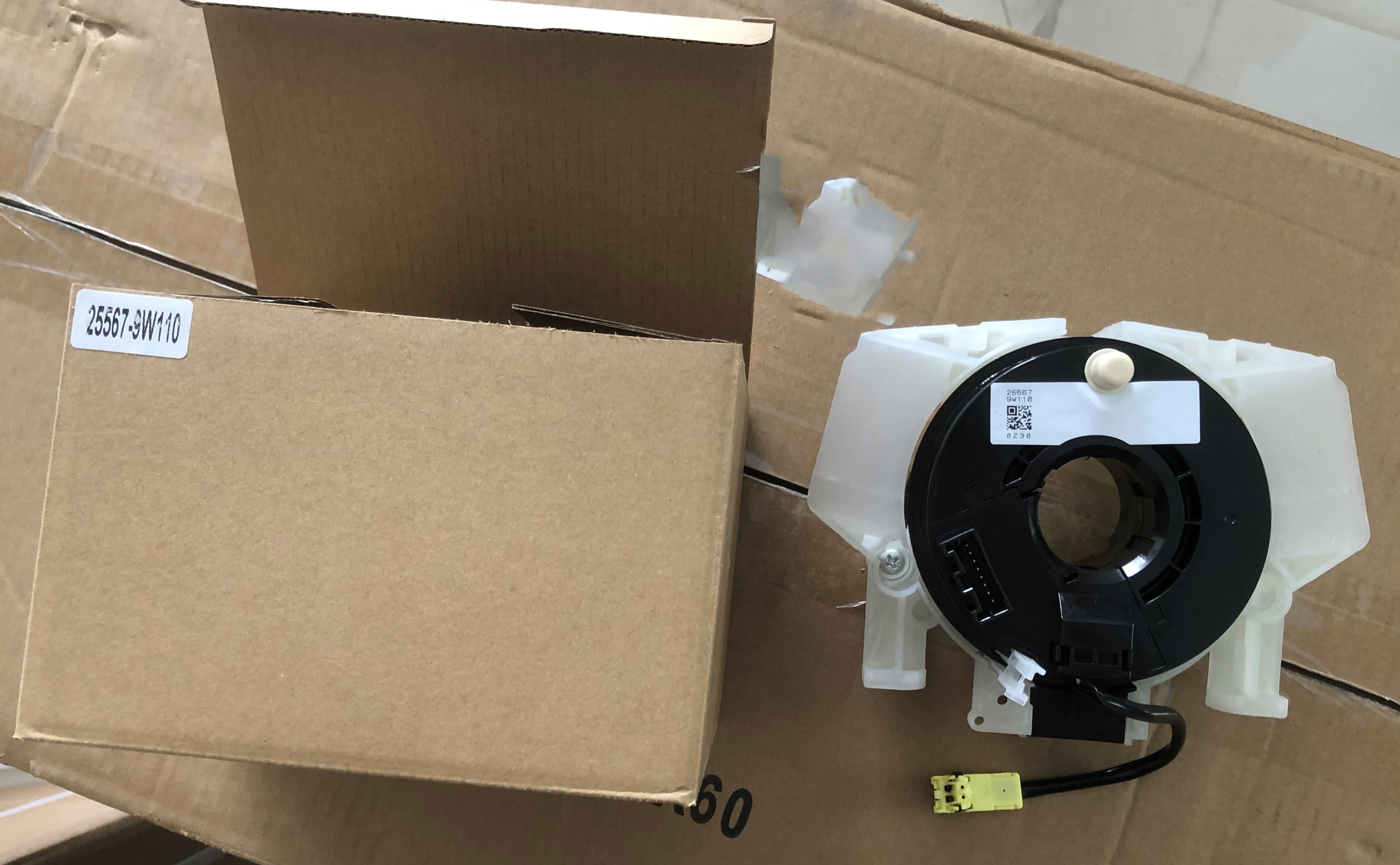OEM 25567-9W110 SINGLE PIN SPIRAL CABLE CLOCK SPRING FOR NISSAN TEANA J31Z