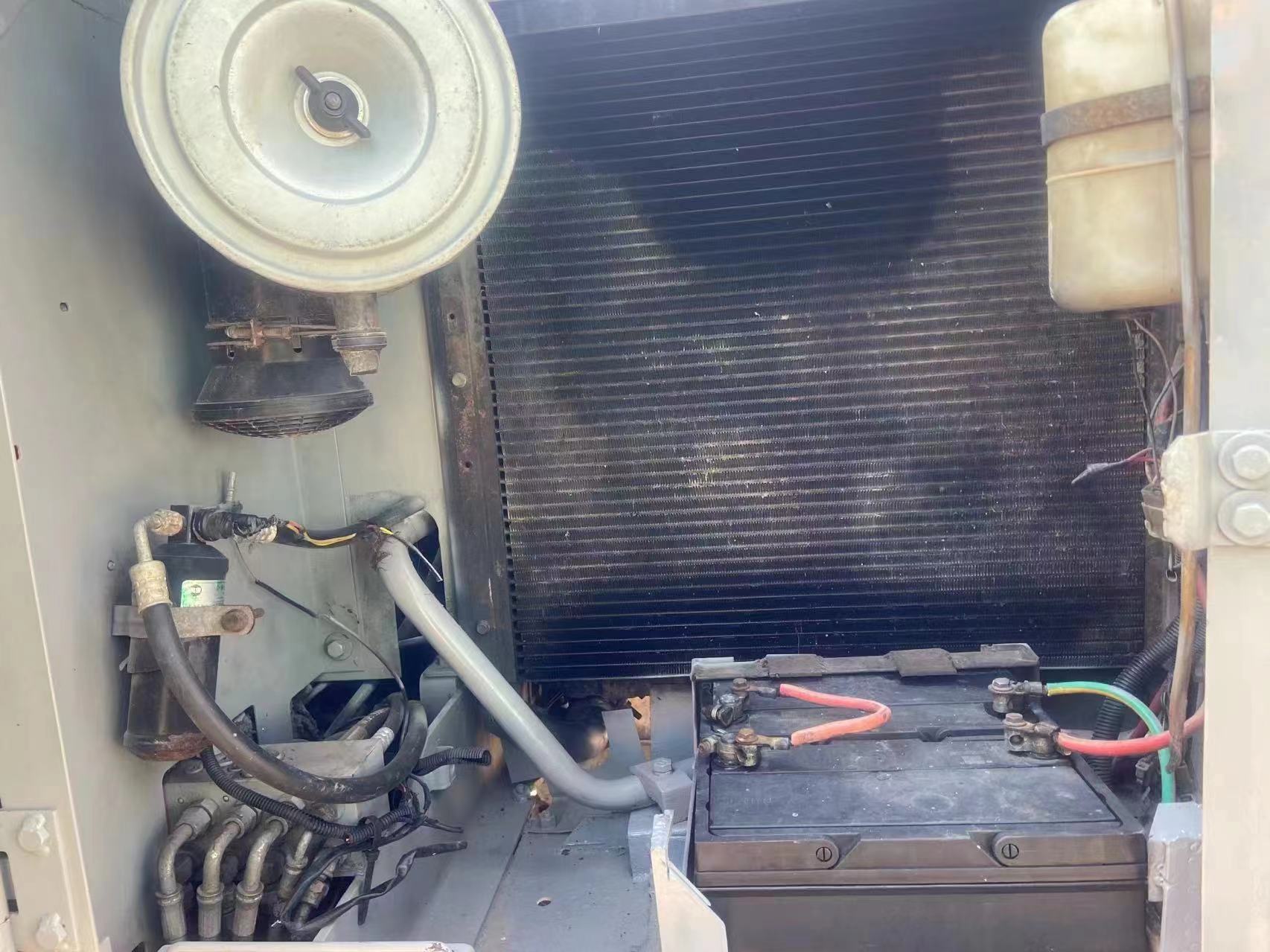 Original ISUZU Engine Used Hitachi EX120 Excavator 12 Ton Crawler Chain in Shanghai