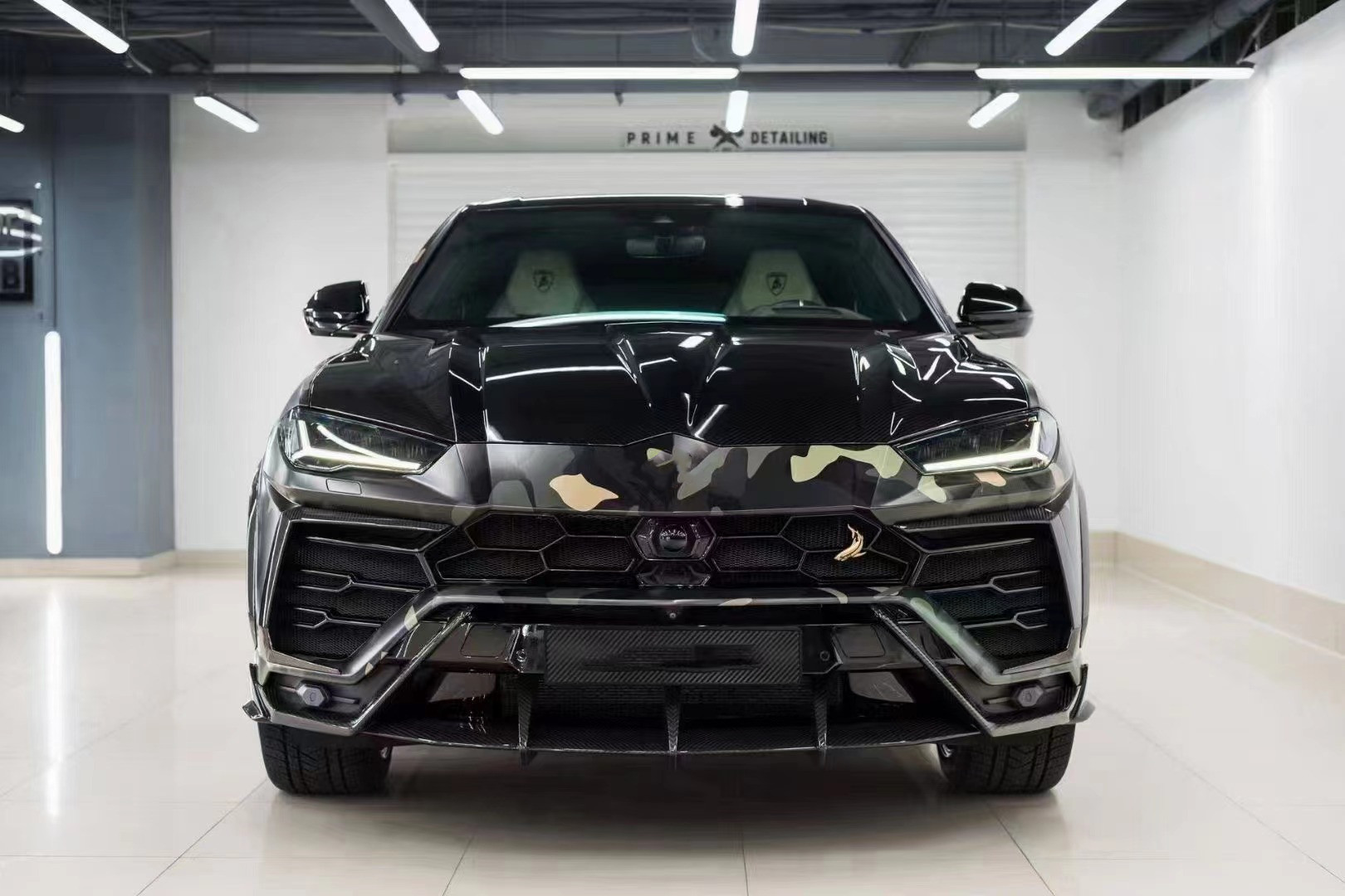 Auto Parts for Lamborghini Urus Body Kit Urus Upgrades TopCAR-style Carbon Fiber Front Shovel Diffuser Spoiler Hood Body Kit