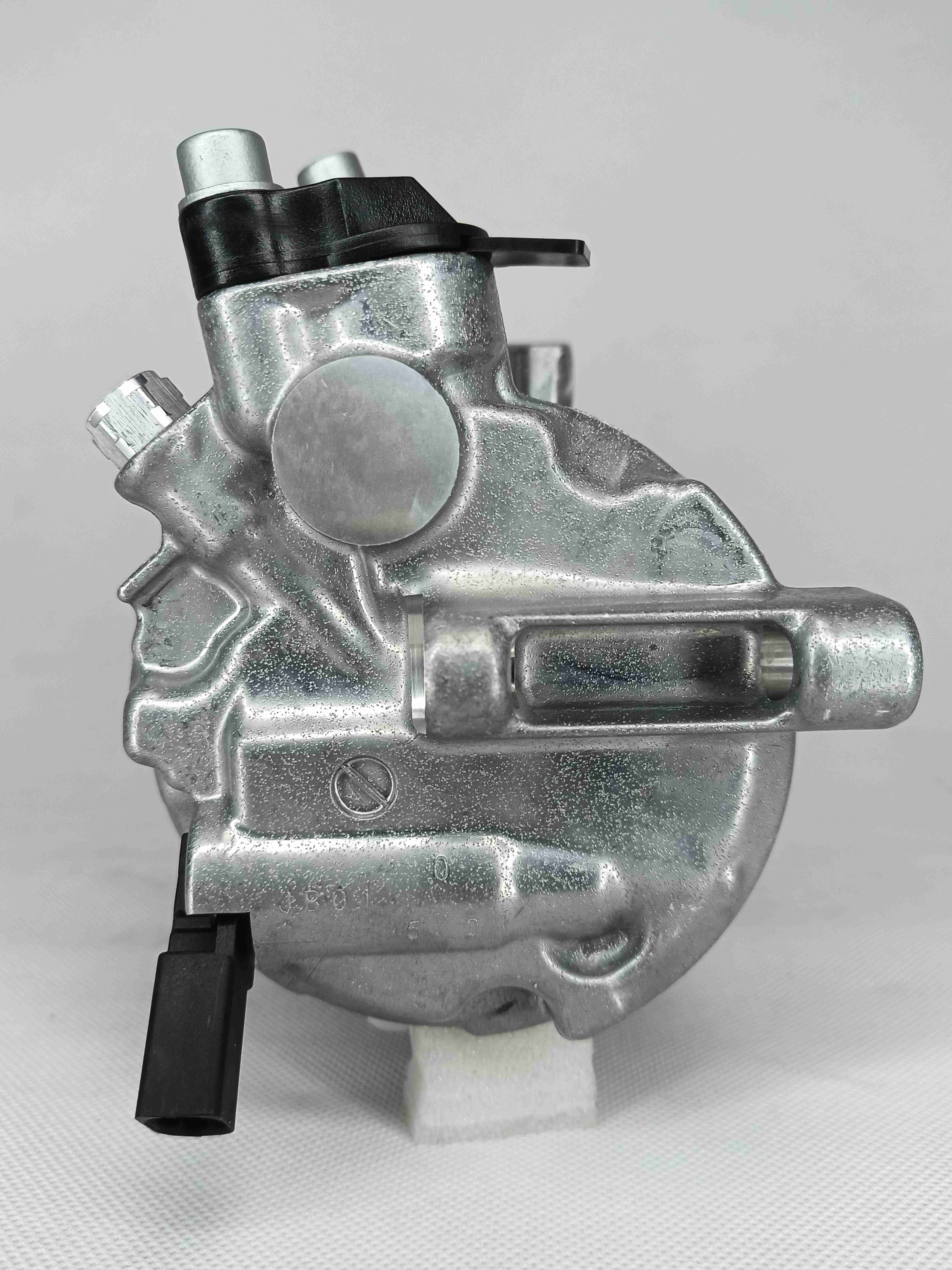 Auto Ac Conditioning Compressor For Audi Q5 L8WD820803B 8WD820803B