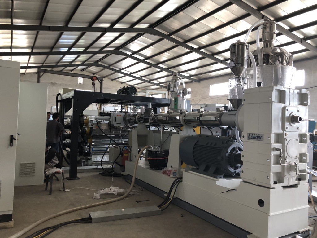 Solid Polycarbonate Clear Roofing Plastic Sheet Extrusion Line One Year Guranteed Time