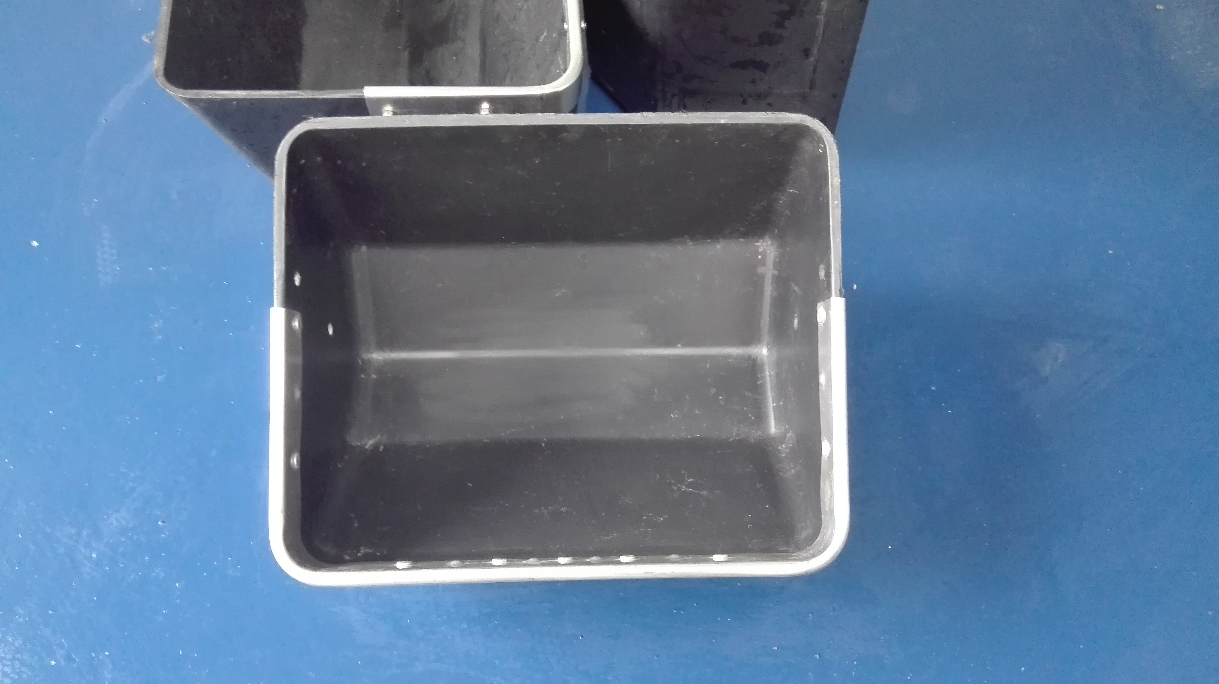 Plastic Material Pig Self Feeder For Pig Farrowing Farming Equipment