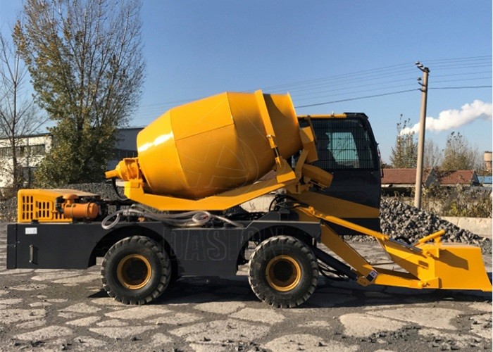 self loading mobile concrete mixer