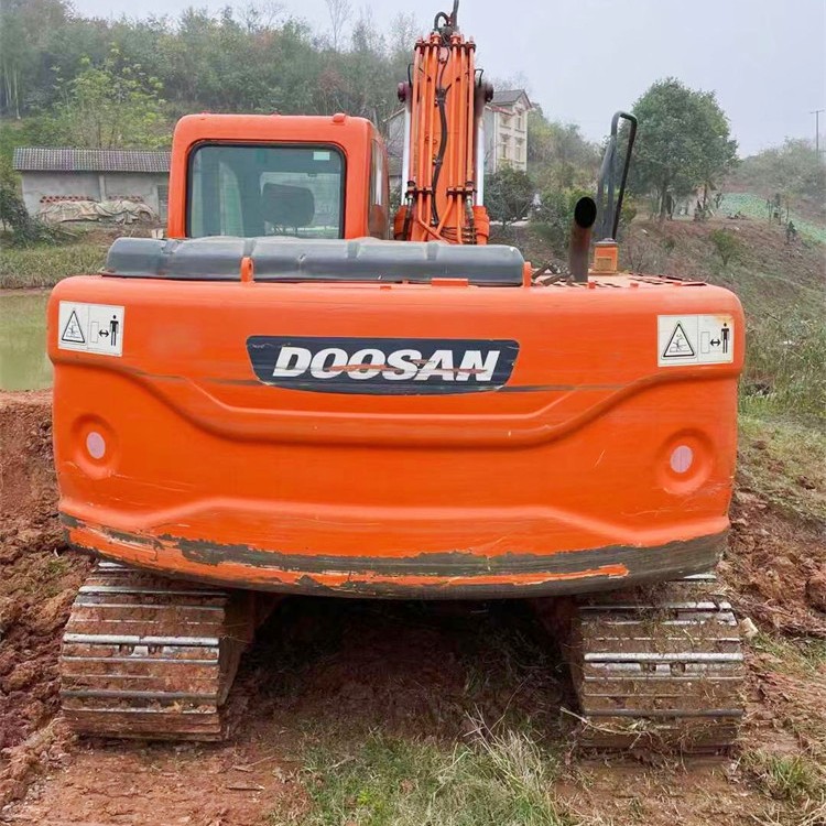 2020 Doosan DX150LC Excavator with 15 Ton Capacity and DB 58 T Engine Type from Korea