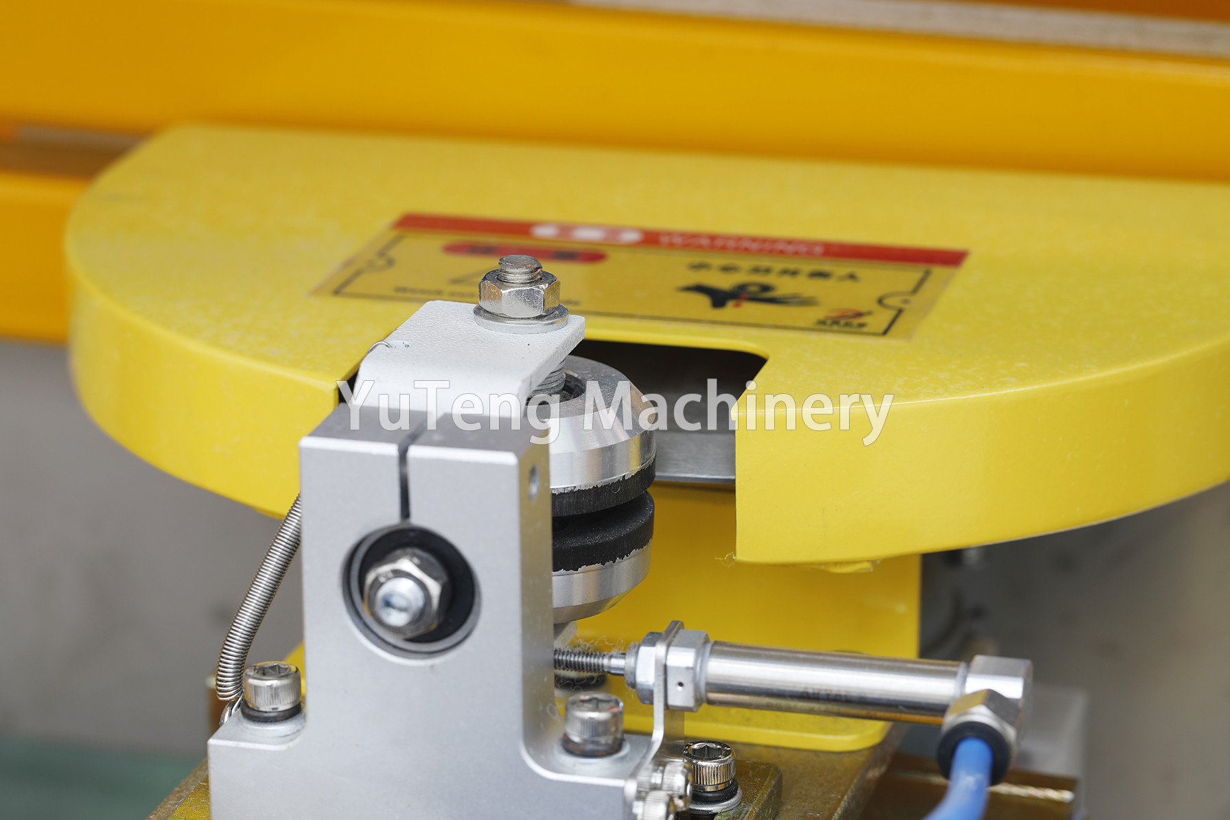 Computer Automatic Ultrasonic Fillet Cutting Machine