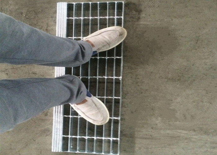 Forged Step Floor Drain Q195 OEM Flat Bar Grating