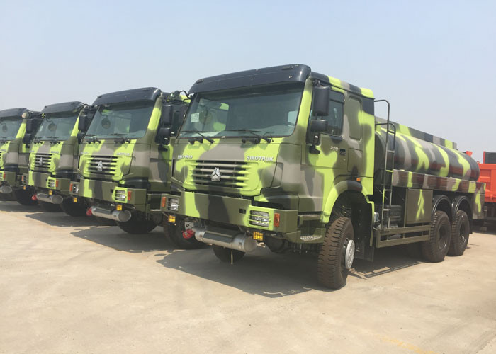 Gasoline / Diesel Oil Tank Truck For Army 9 Tons 25000 Kg 9200 × 2500 × 3150mm