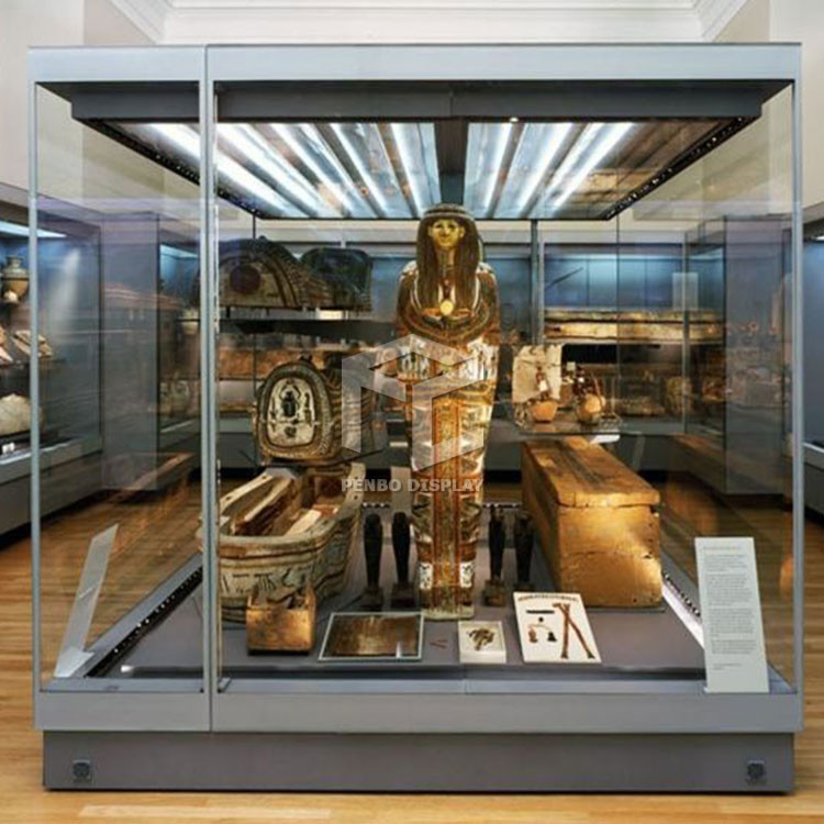 10mm Tempered Glass Museum Display Showcase With T5 LED Lighting
