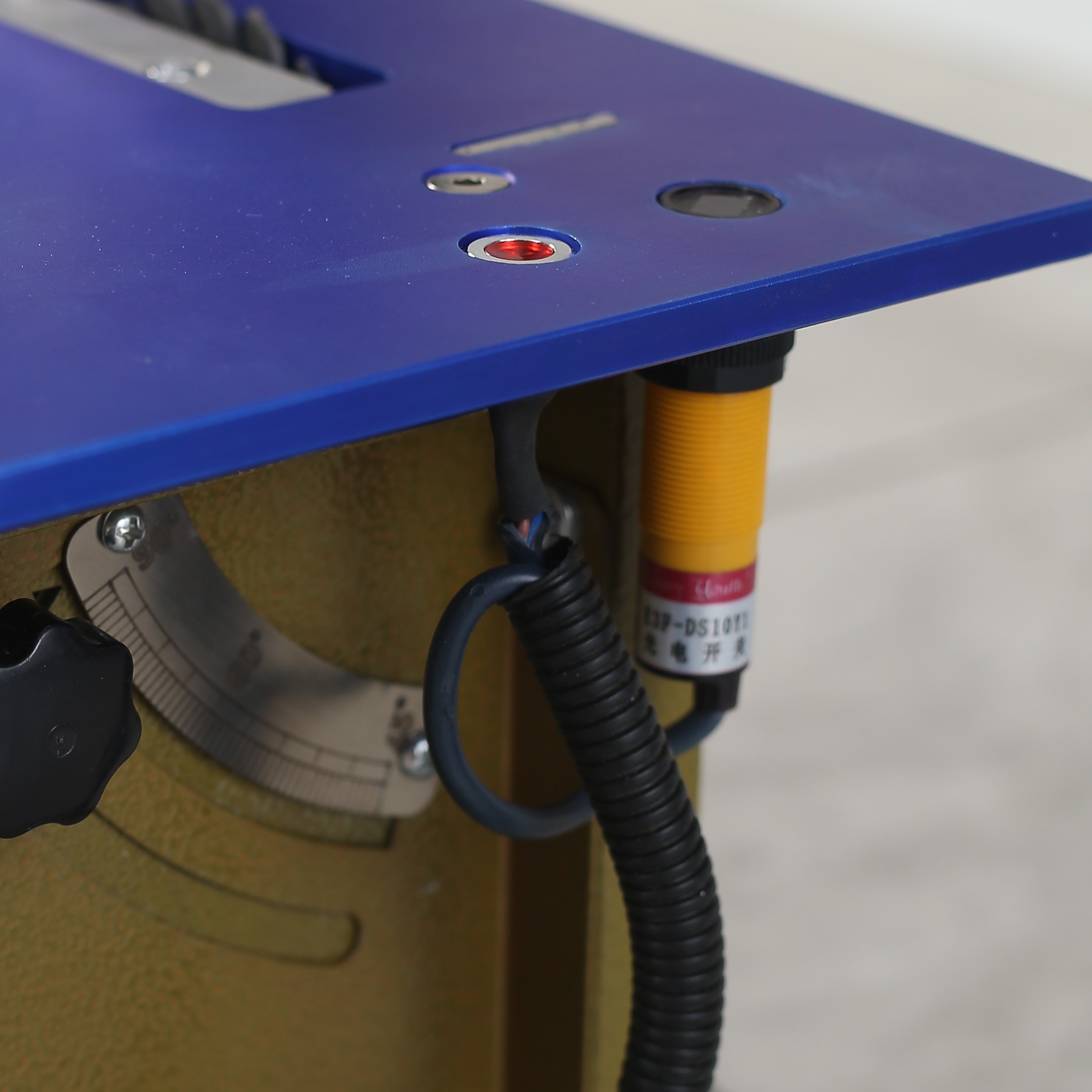 Light Weight Debugging Free Table Saw Head For Cutting PVC