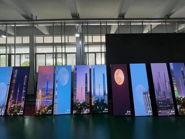 960*320 Module Resolution Aluminum Panel Material Advertisement LED Display for Advertising