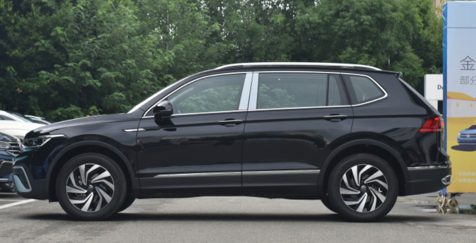 Volkswagen Tiguan L 2023 model 330TSI automatic two-wheel drive Zhixiang version 5 Door 5 seats SUV
