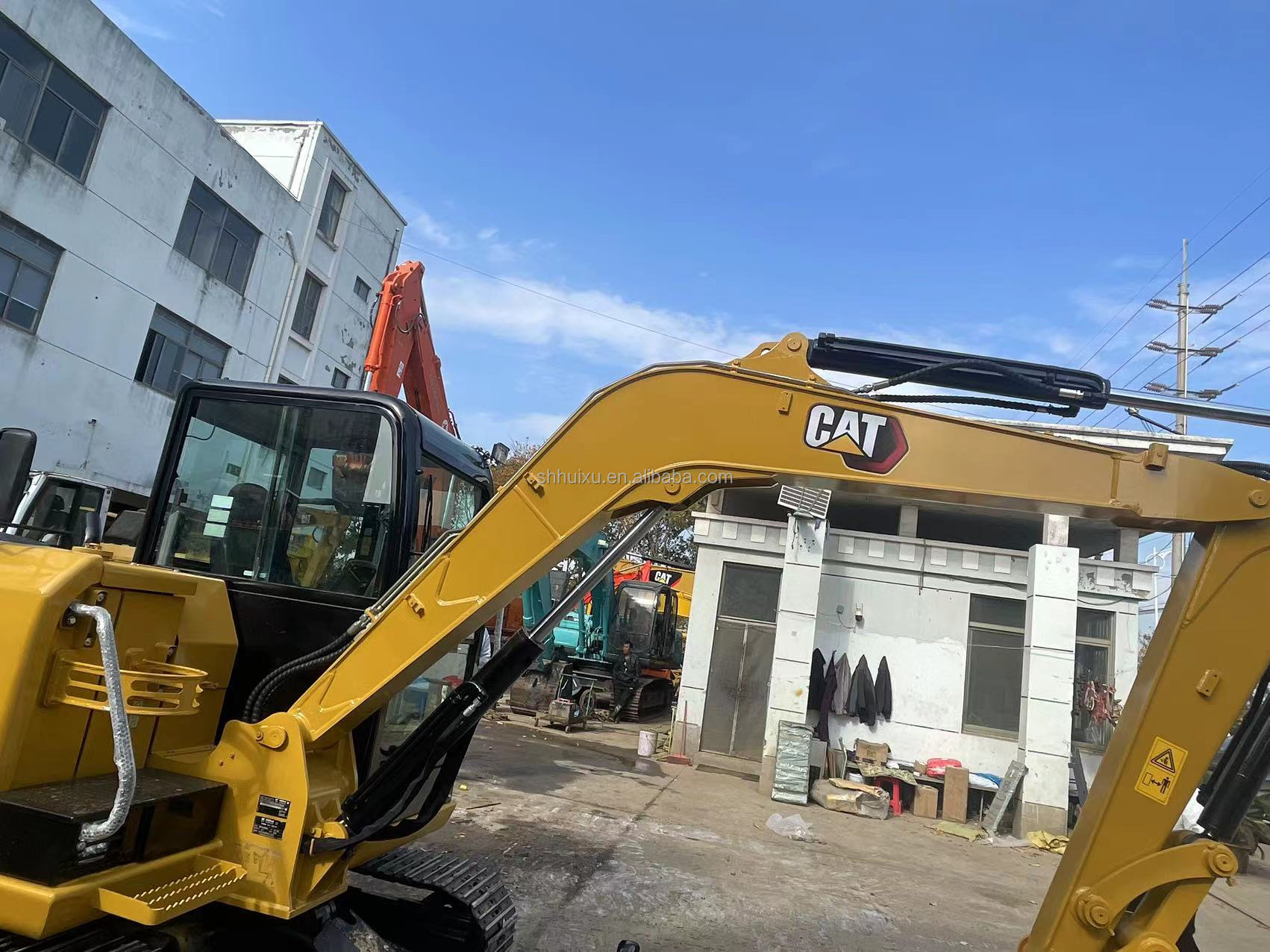 Improve Work Efficiency And Flexibility mini used excavators CAT 305.5 for sales