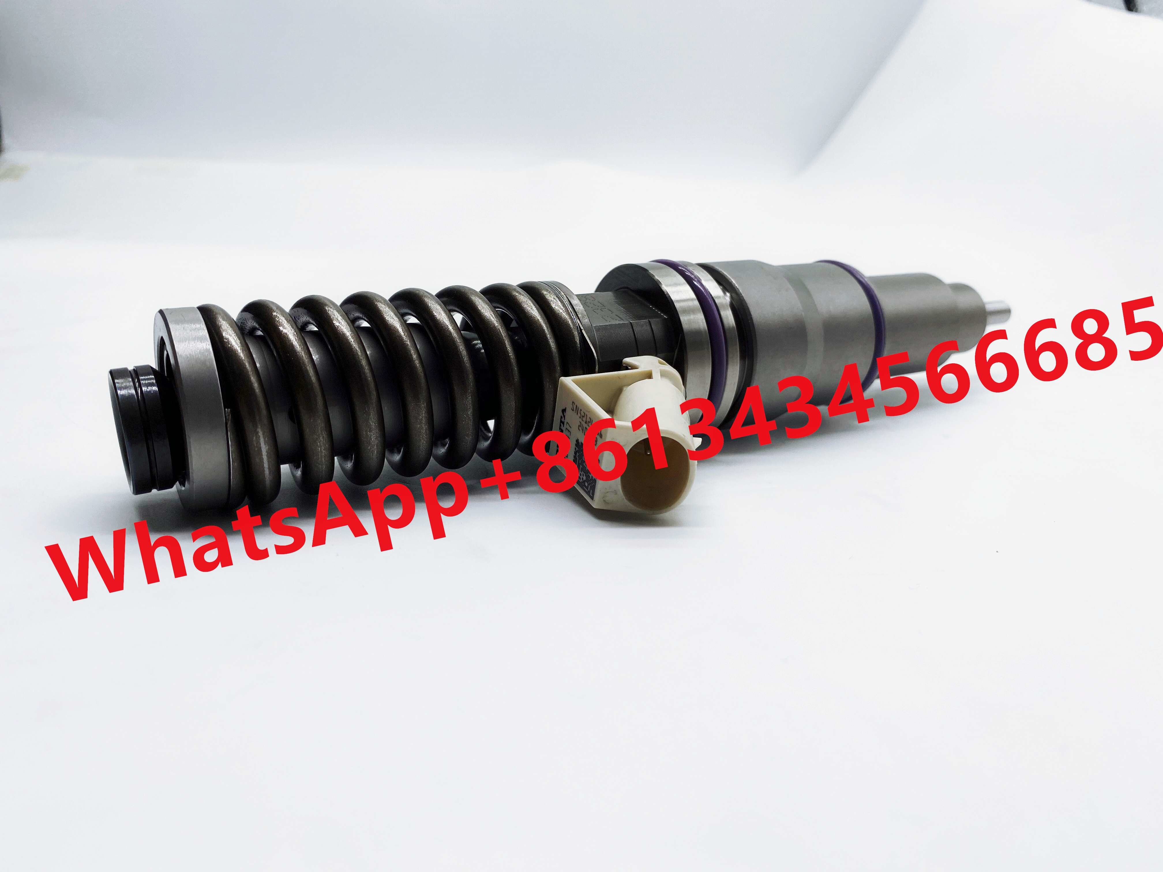 Unit Pump Engine Fuel Diesel Injector For Volvo 21586284 3801437 BEBE4C13001 D12D