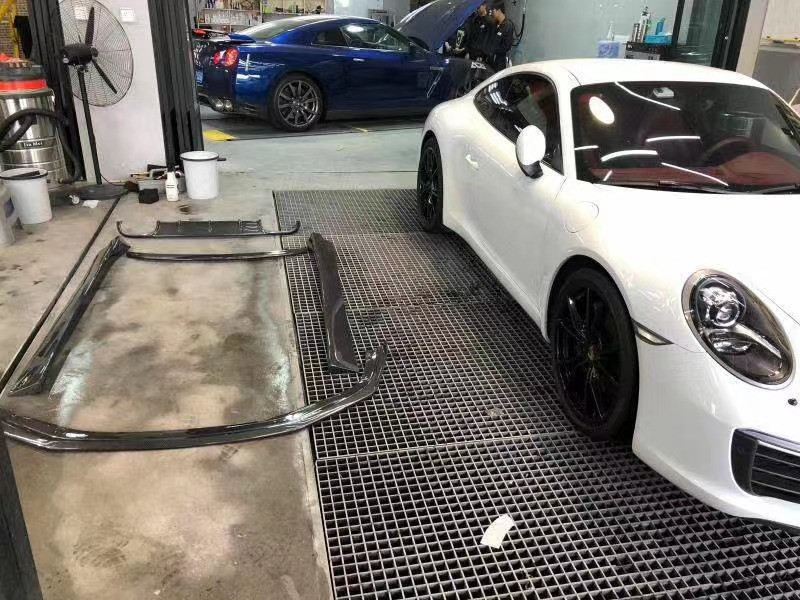 High Quality Carbon Fiber 911 991.2 Carbon Body Kit 911 991.2 Front and Rear Lip Side Skirts 2016-2018
