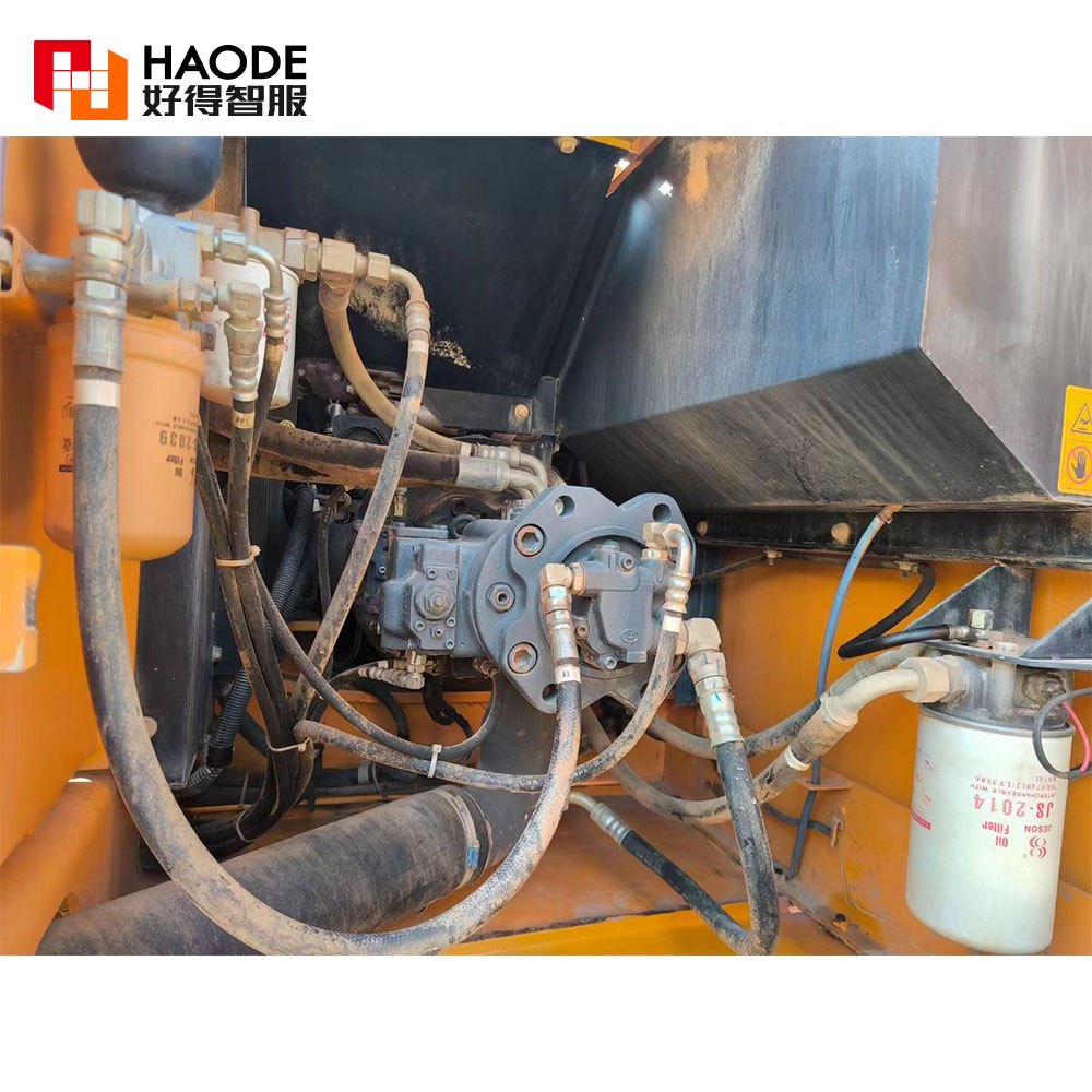 Used Kato HD820-R5 Crawler Excavator in Excellent Condition with MITSUBISHI 4M50TL Engine