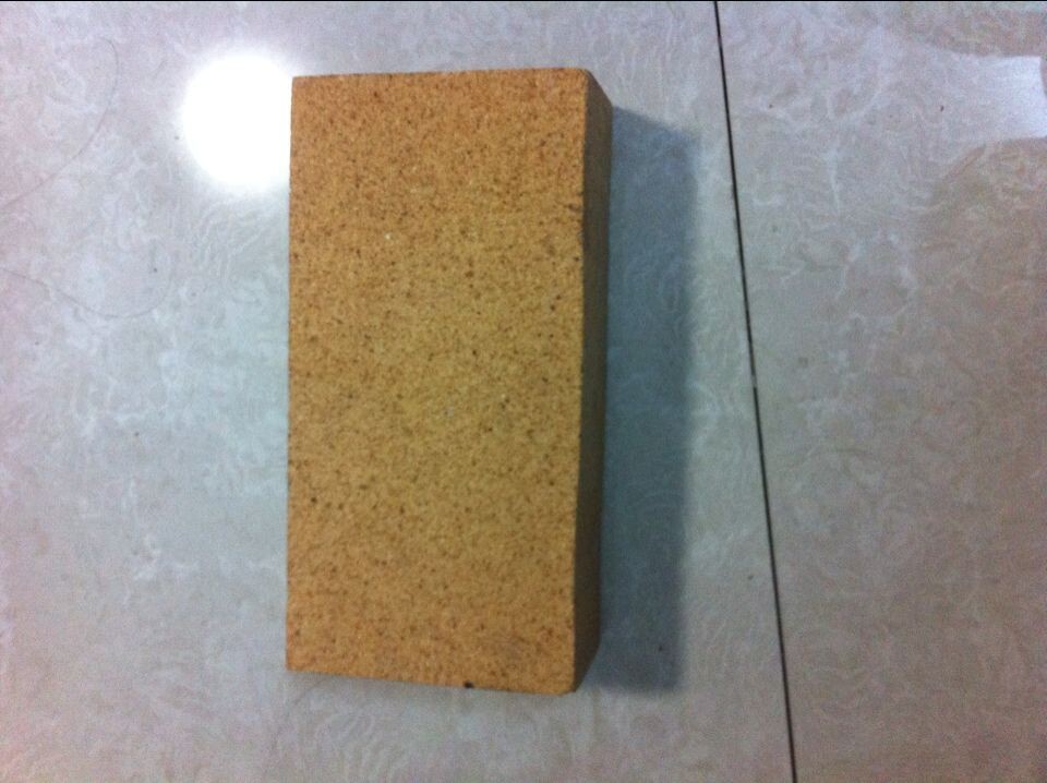 Red Color and Light Yellow Color Fireclay Brick 230*114*65mm 1200 Degree C Resistance
