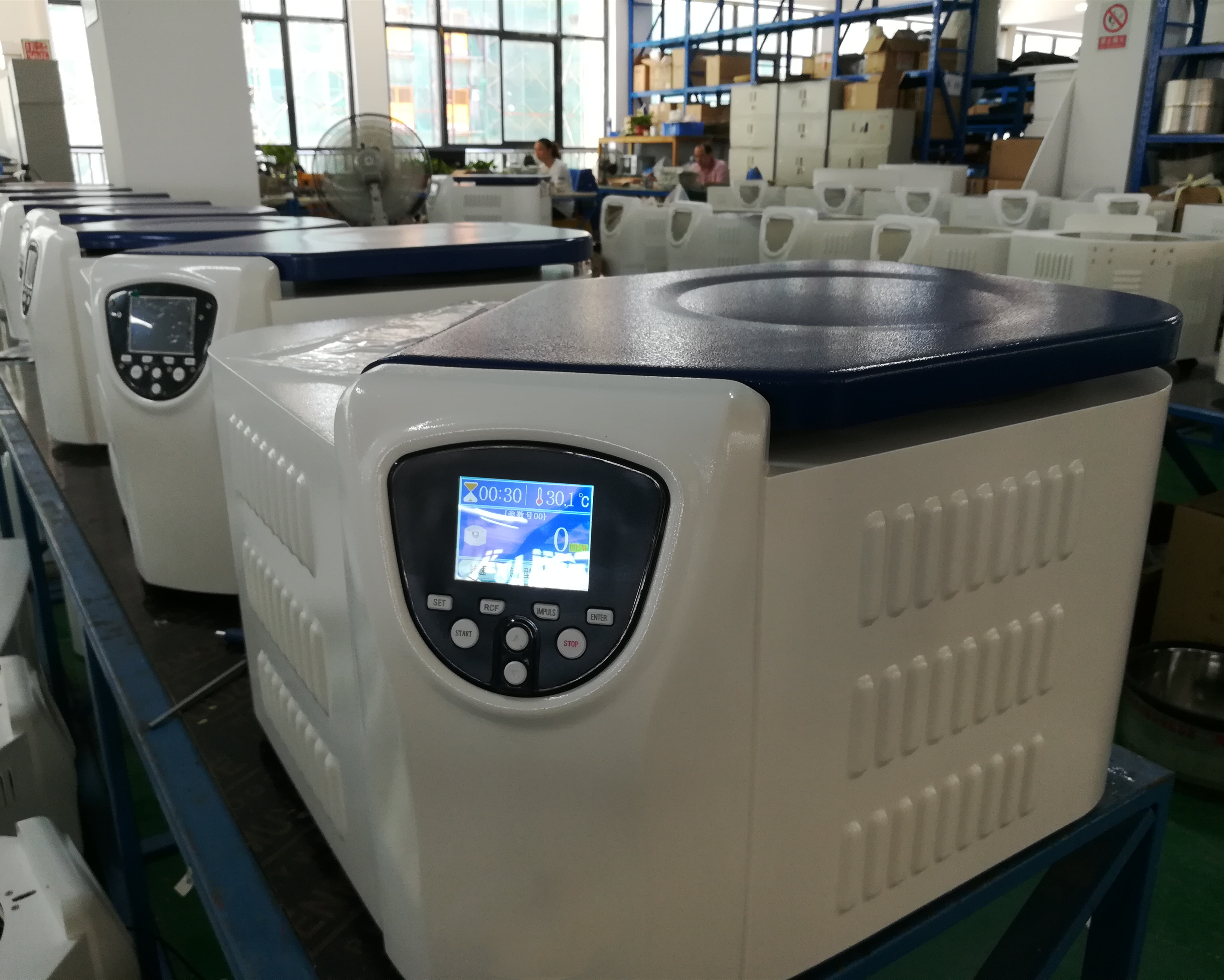 Brushless Motor High Speed Refrigerated Centrifuge 4×100 mL