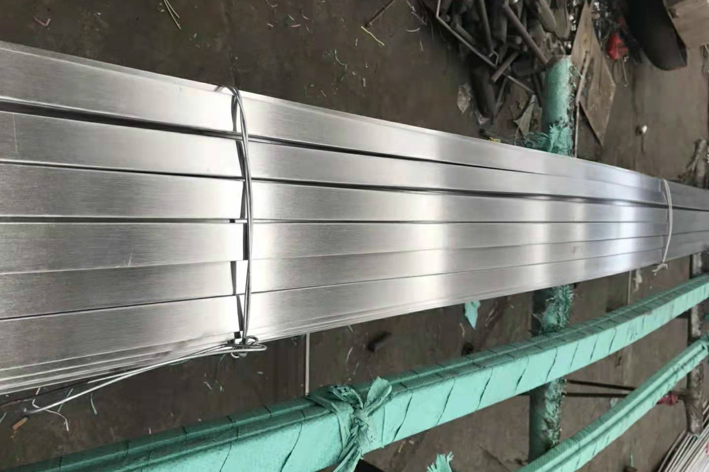 304 Cold Drawn SS 304 Square Bar 10*10mm ASTM TP304 Stainless Steel Square Bar