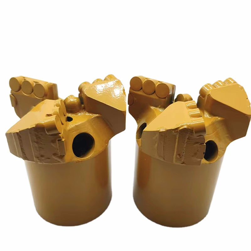 Three Wings Step Drag Drill Bit for Mining Drilling Well Drilling